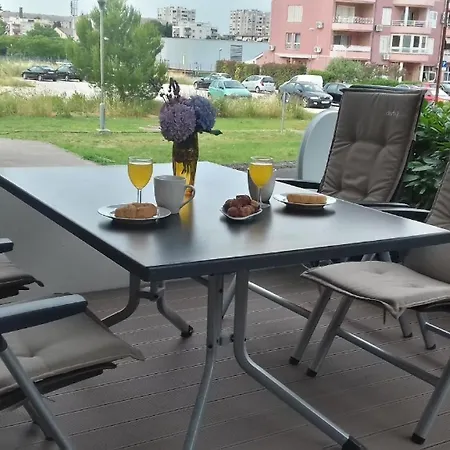 Apartment Moderne In Stoja Mit Privater Terrasse Pula